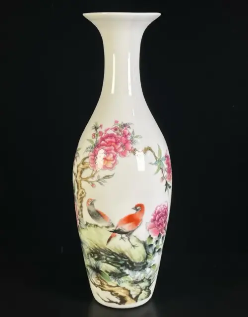 Chinese antique pure hand-painted exquisite rare famille rose flower and bird long-necked vase ornaments