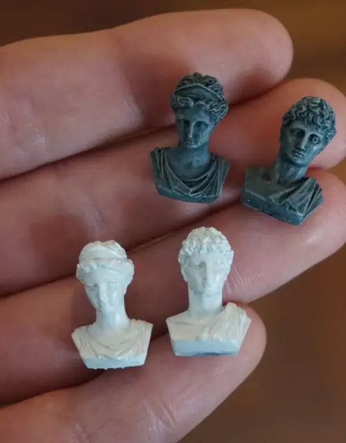 Miniature Greek Couple Bust, Dollhouse Decoration Statue 1:12 (Grey)
